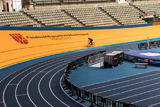 Pista y se&ntilde;alizaci&oacute;n horizontal del vel&oacute;dromo Luis Puig